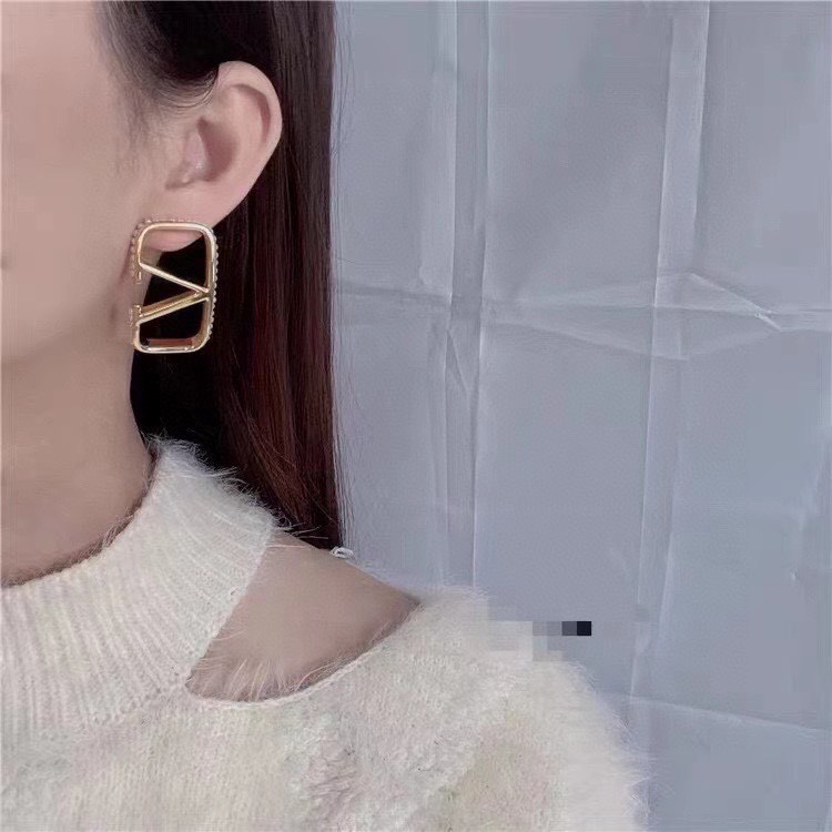 Valentino earring 03yx60 (7)